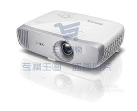 明基(BenQ)W1120家用投影机1080P全高清分辨率。短焦投影 2D梯形校正、侧投、镜头移动功能